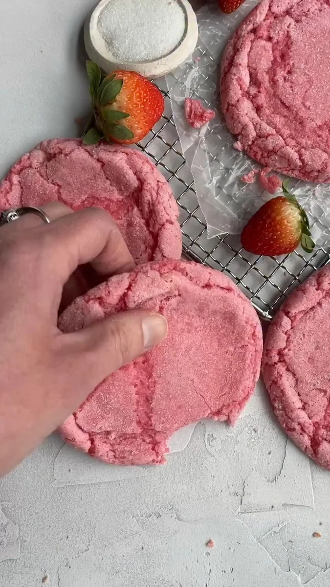Galletas de azúcar y fresa