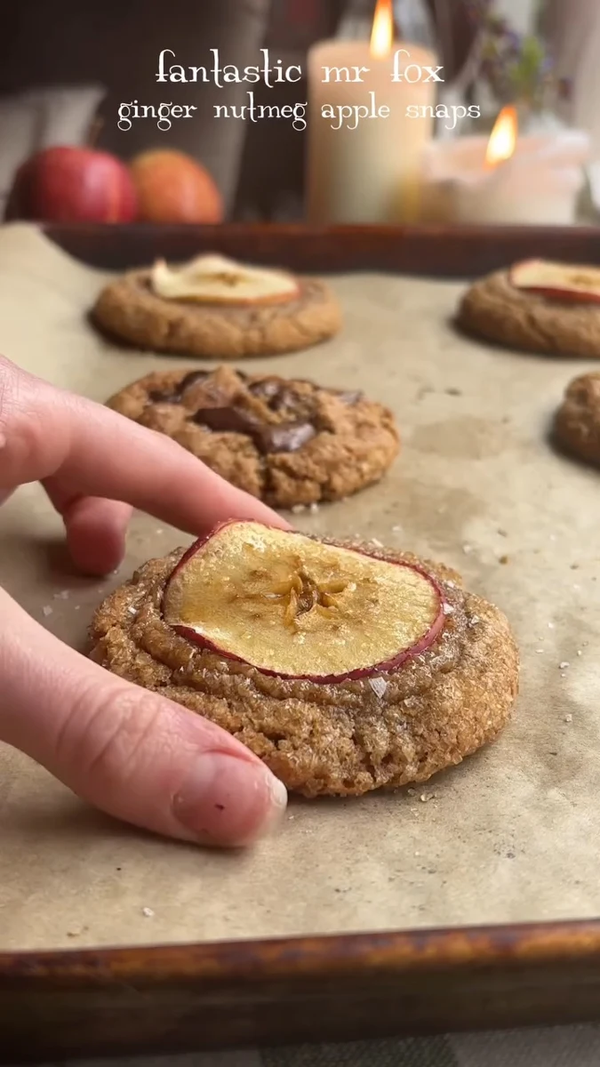 Galletas de manzana, jengibre y nuez moscada